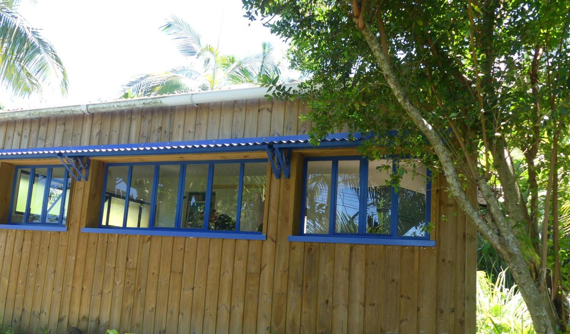 Le Tuit Tuit Hotel Petite Île Buitenkant foto